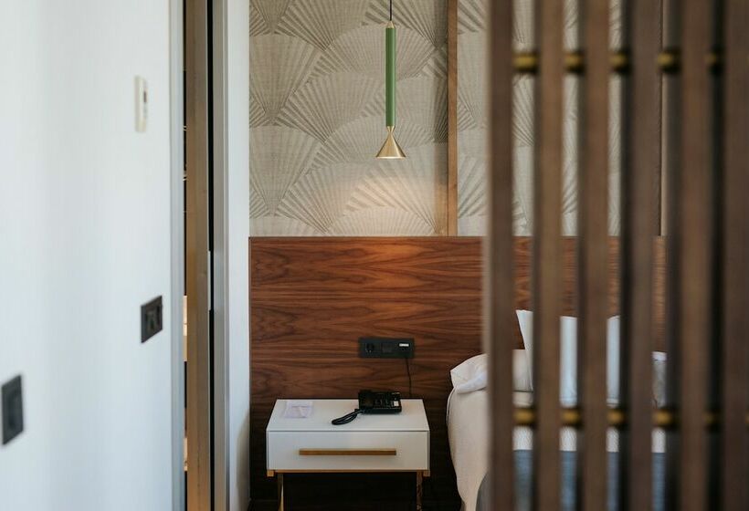 جناح جونيور مطلّ علي البحر, Neptuno Playa & Spa