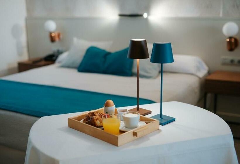 جناح مزود بتراس, Neptuno Playa & Spa