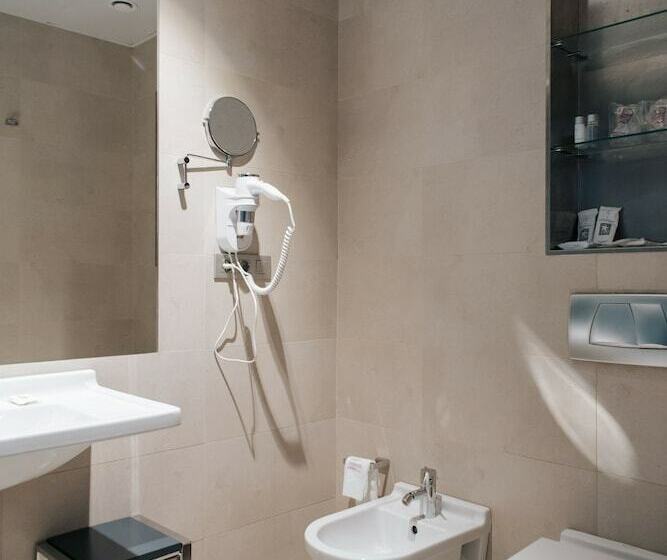 غرفة قياسية مطلّة علي البحر, Neptuno Playa & Spa