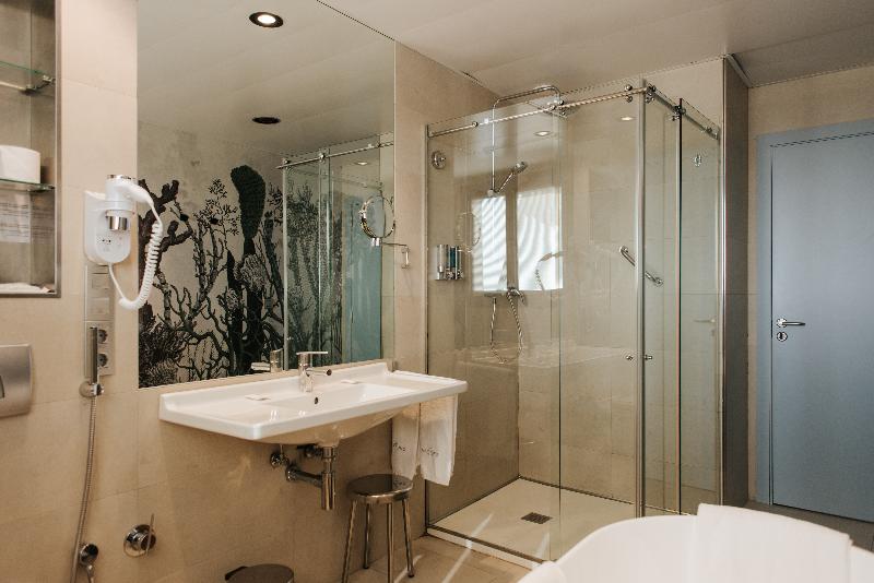 جناح جونيور مطلّ علي البحر, Neptuno Playa & Spa