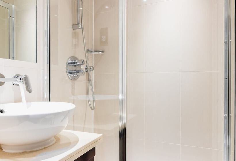 俱乐部房间, Park Grand Hyde Park