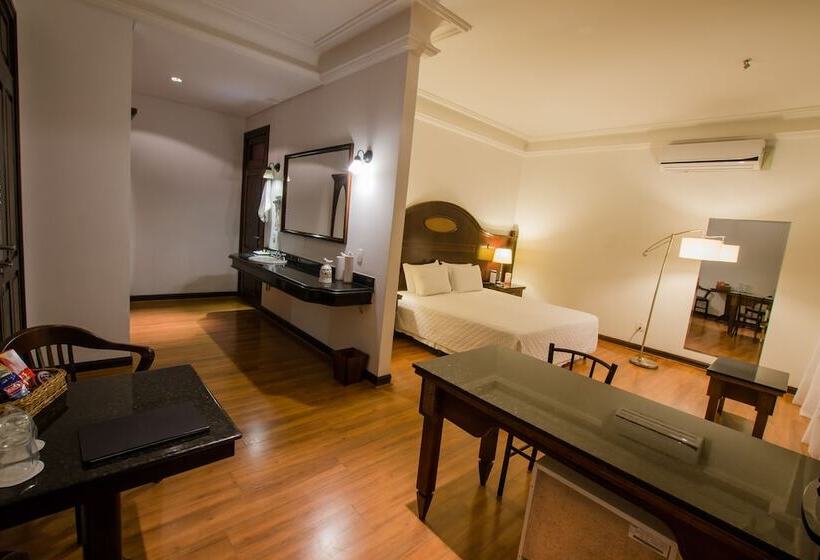 Люкс Superior, Johnscher By Sj   San Juan Curitiba