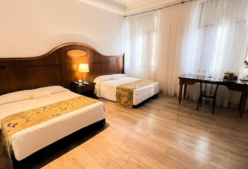 Трехместный Номер Deluxe, Johnscher By Sj   San Juan Curitiba