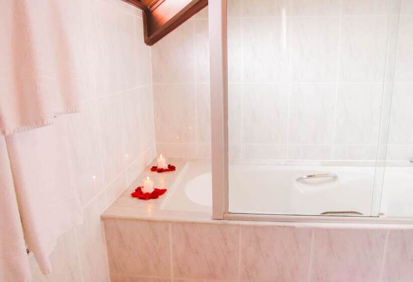 Люкс Повышенной Комфортности, Johnscher By Sj   San Juan Curitiba