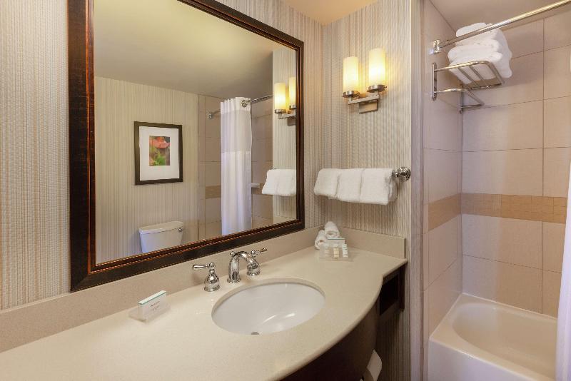 Люкс Deluxe Кровать Кинг, Springhill Suites By Marriott Portland Hillsboro