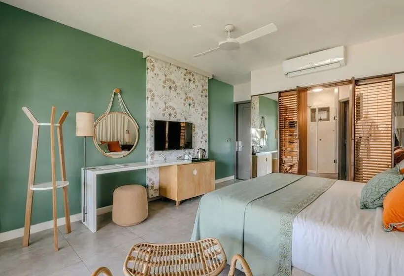 اتاق سوپریور با چشم‌انداز دریا, Veranda Paul Et Virginie Hotel & Spa   Adults Only