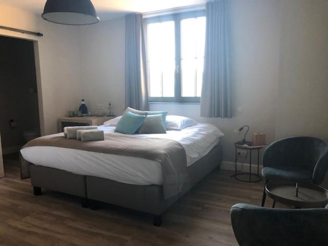 اتاق سوپریور با تخت بزرگ, B & B De Romeinse Katzei