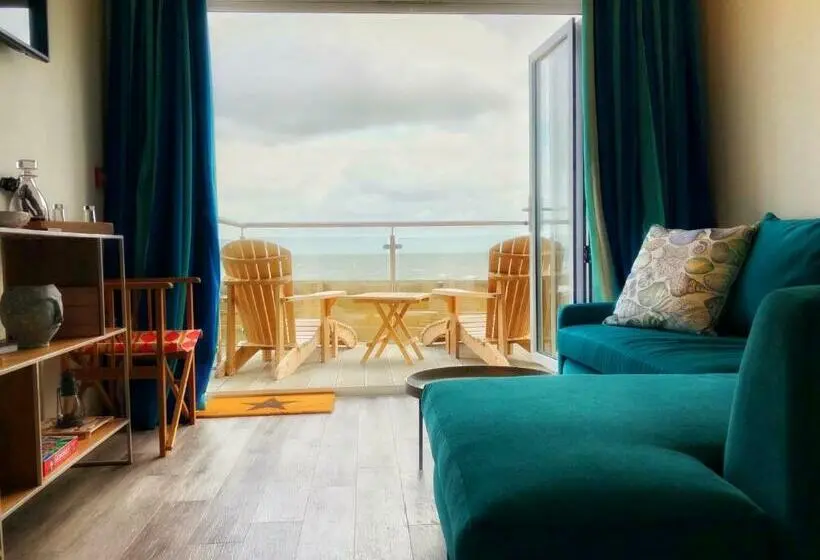 キングサイズベッドのスイートルーム, Beach Hut Suites