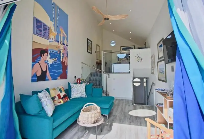 キングサイズベッドのスイートルーム, Beach Hut Suites