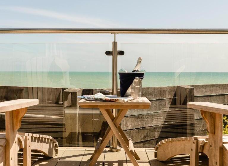 Люкс Кровать Кинг, Beach Hut Suites