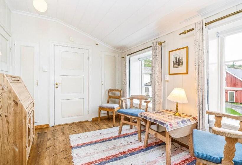 Номер Стандарт, Frich`s Kongsvold