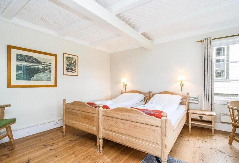 Номер Стандарт, Frich`s Kongsvold