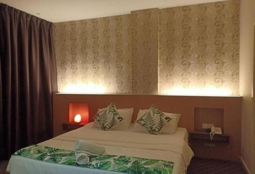 اتاق لوکس با تخت بزرگ, Grandeur Hotel And Spa