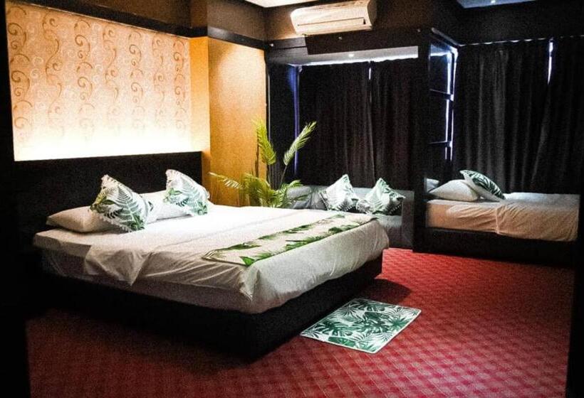 سوییت خانوادگی, Grandeur Hotel And Spa