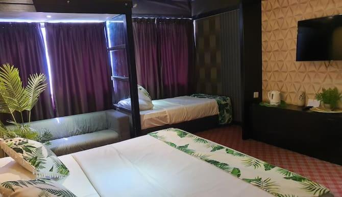 سوییت خانوادگی, Grandeur Hotel And Spa