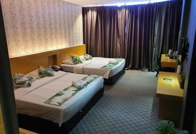 سوییت خانوادگی, Grandeur Hotel And Spa