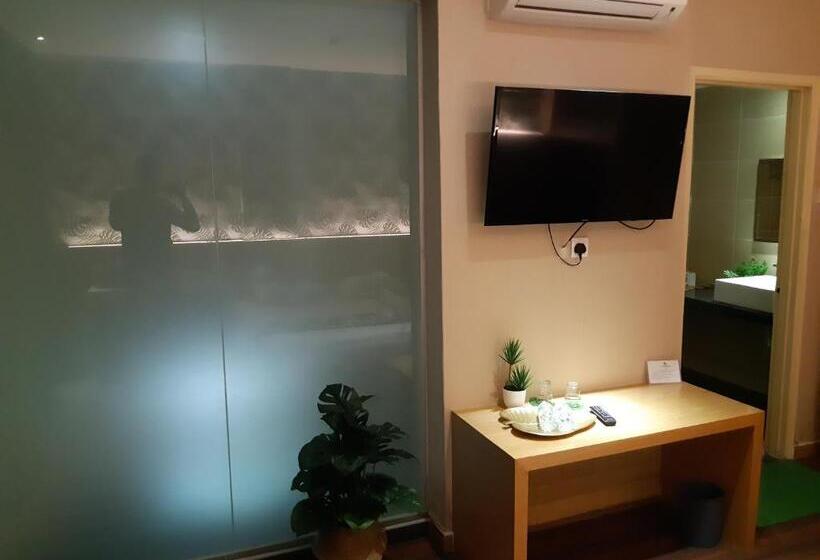 اتاق استاندارد با تخت بزرگ, Grandeur Hotel And Spa