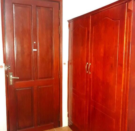 اتاق استاندارد با تخت بزرگ, Khách Sạn Tiến Phát