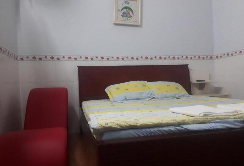 اتاق استاندارد یک نفره, Khách Sạn Tiến Phát