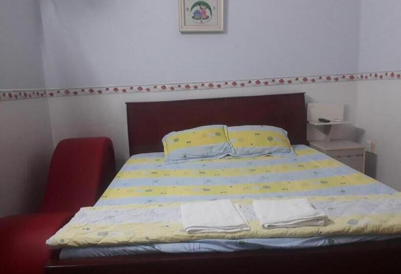 اتاق استاندارد یک نفره, Khách Sạn Tiến Phát