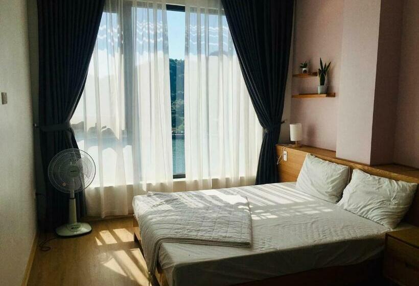 اتاق استاندارد با چشمانداز, Rustic House