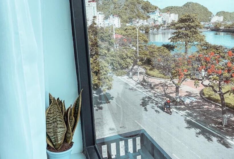 اتاق استاندارد چهار تخته, Rustic House