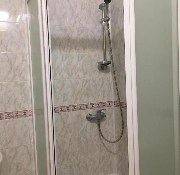 اتاق استاندارد چهار تخته, šeduvos Malūnas