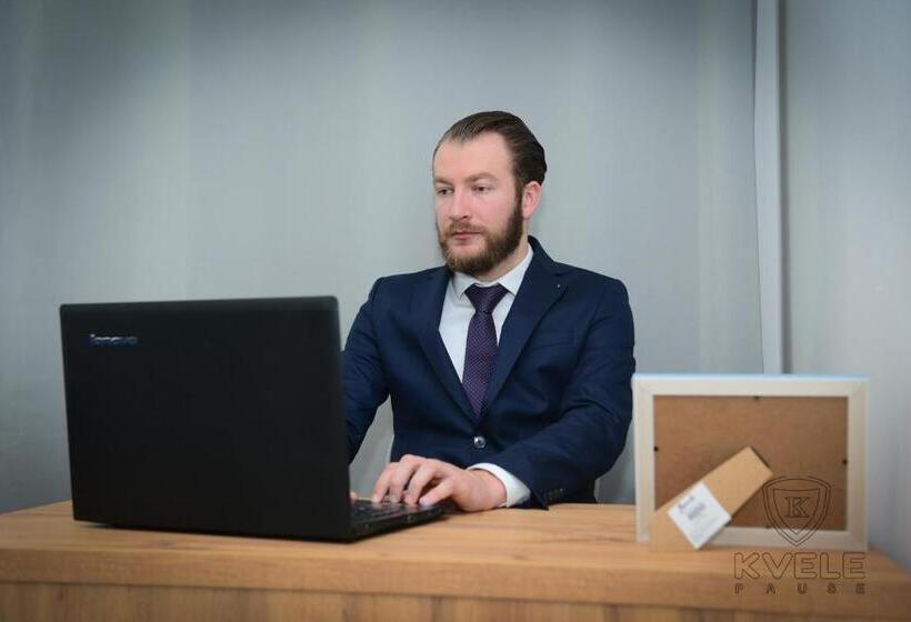 آپارتمان سوپریور 1 خوابه, Motel Kvele