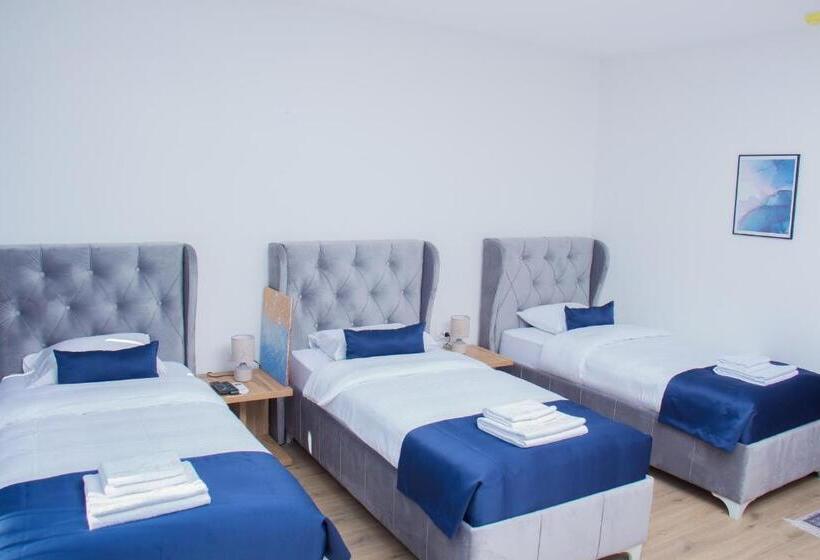 اتاق لوکس سه تخته, Motel Kvele