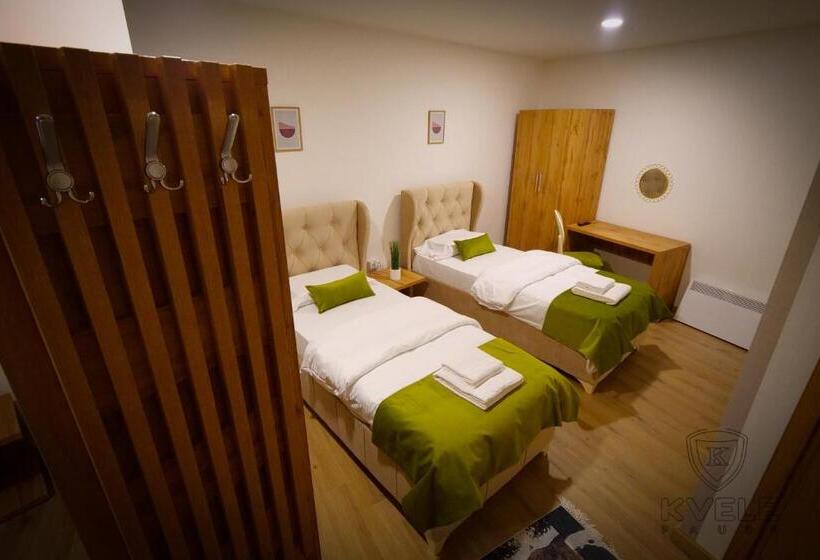 اتاق لوکس خانوادگی, Motel Kvele