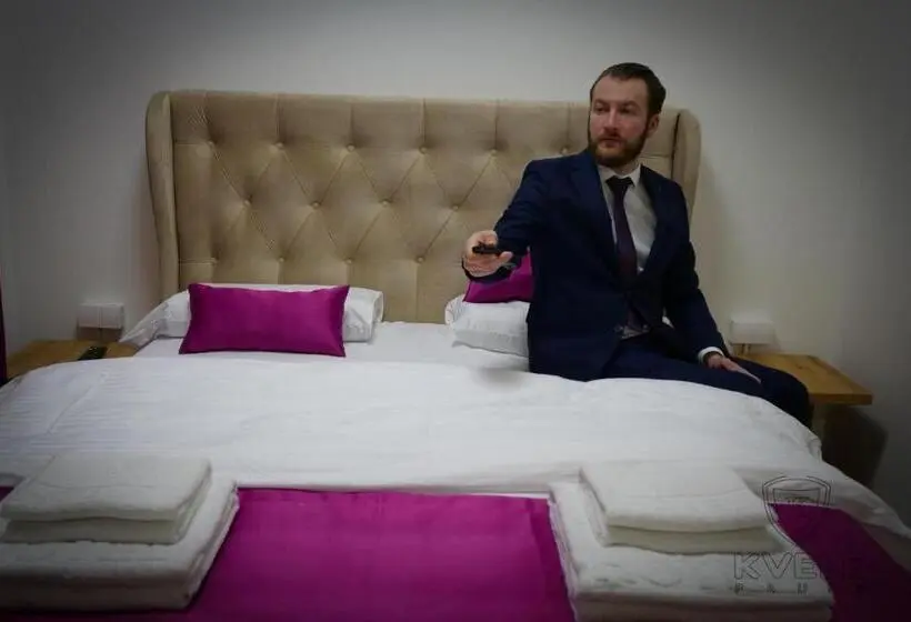اتاق لوکس, Motel Kvele