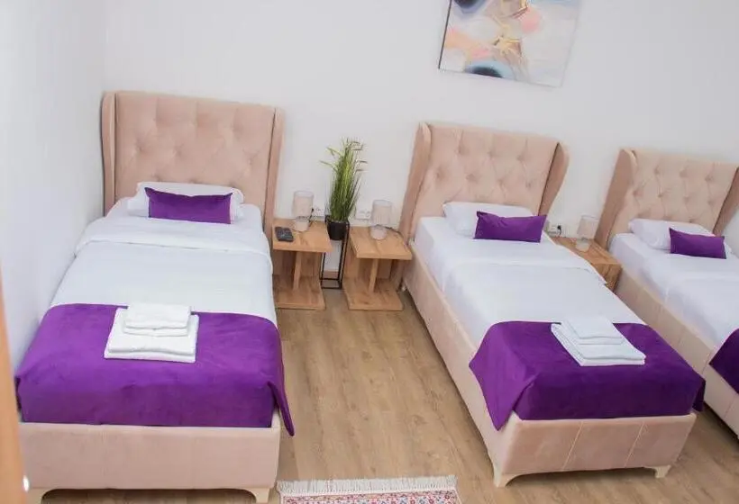 اتاق سوپریور سه تخته, Motel Kvele