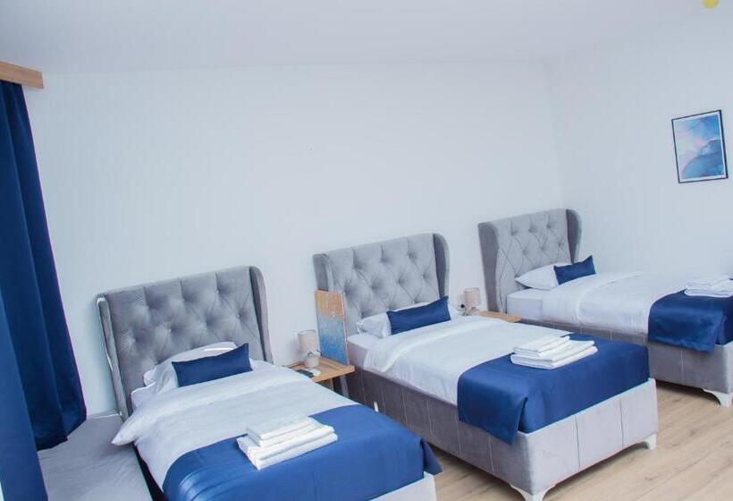 اتاق لوکس سه تخته, Motel Kvele