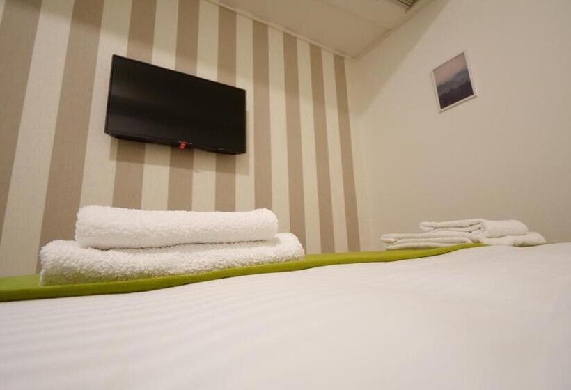 اتاق لوکس, Motel Kvele