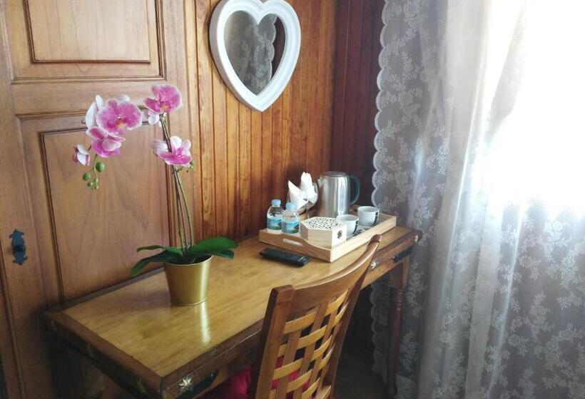 غرفة قياسية مزوَّدة بتراس, Hospedaje Tu Sitio