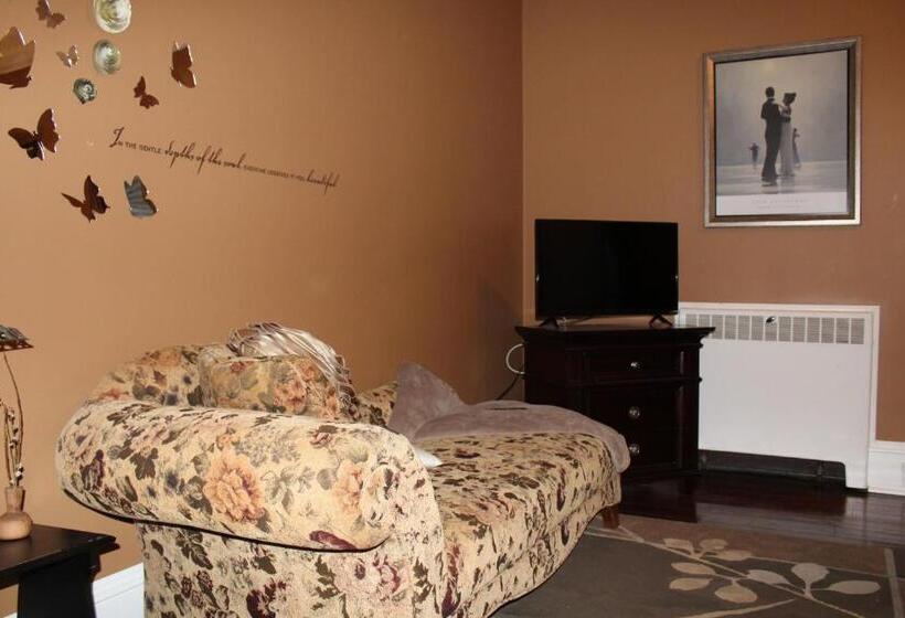 غرفة قياسية, Monroe Manor Inn