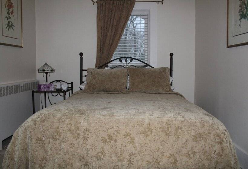 غرفة قياسية, Monroe Manor Inn