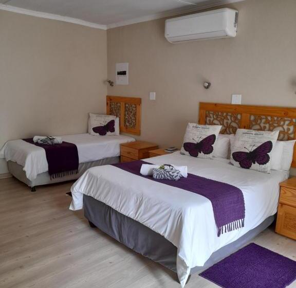 Семейный Номер, Palms Lodge
