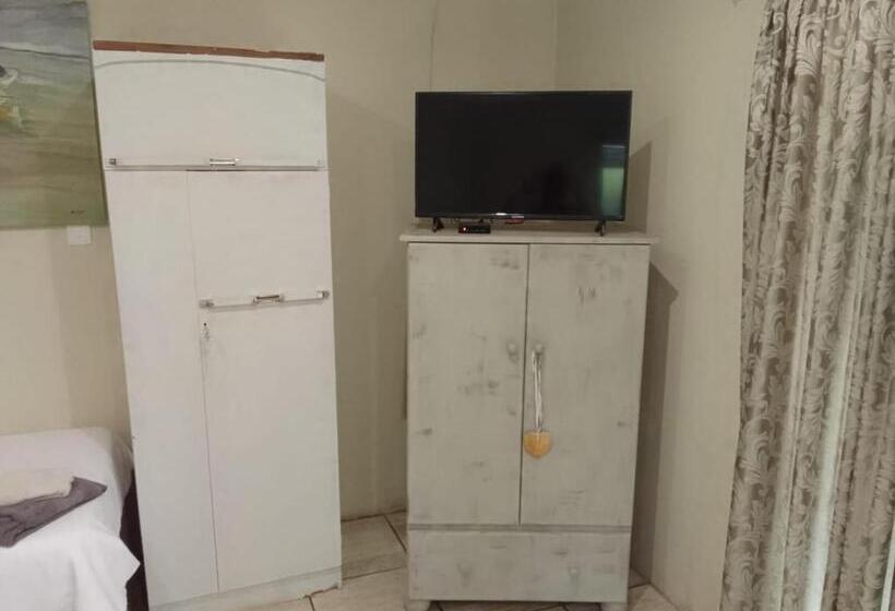 غرفة قياسية, Palms Lodge