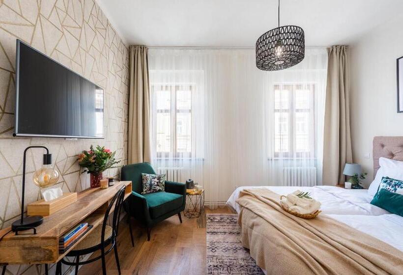 标准间, Penzion Mácha