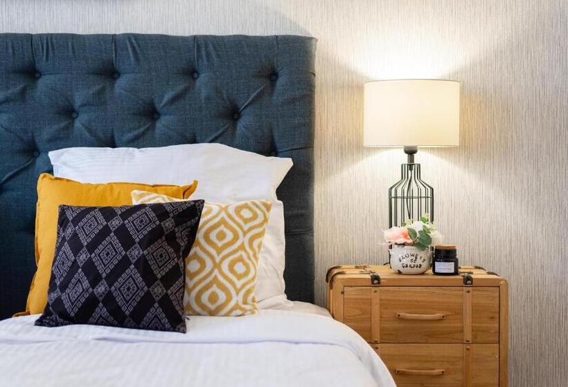 家庭间, Penzion Mácha