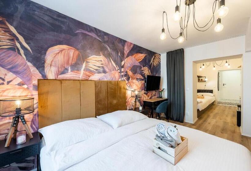 四人标准间, Penzion Mácha