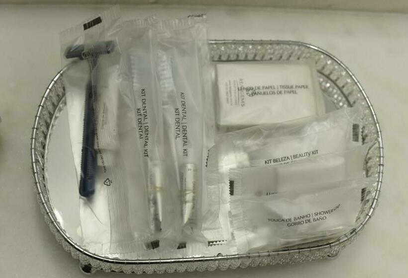 스위트 킹사이즈 침대, Ivlas Boutique