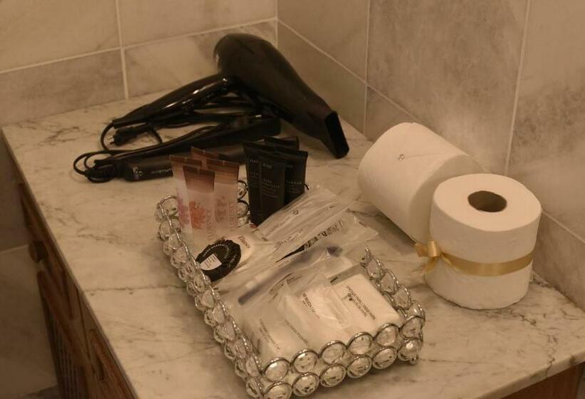 스위트, Ivlas Boutique