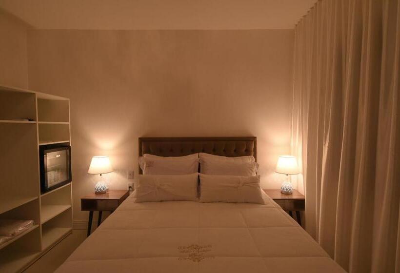 스위트, Ivlas Boutique