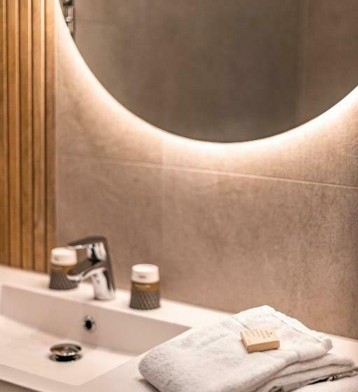 Номер Классика Кровать Кинг, Mercure Han Sur Lesse