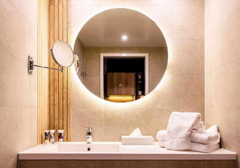 Номер Классика Кровать Кинг, Mercure Han Sur Lesse