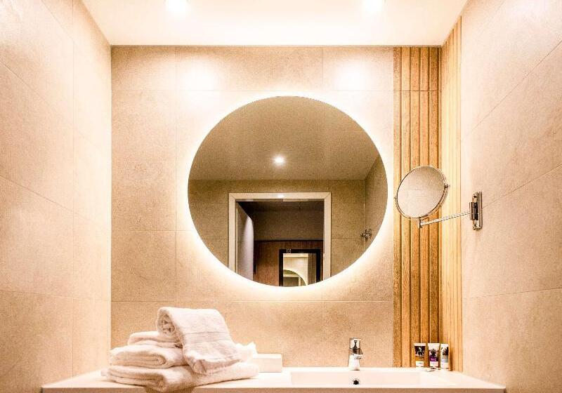 جناح سرير كينج, Mercure Han Sur Lesse