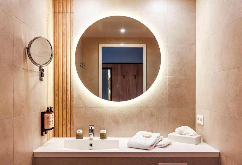 جناح سرير كينج, Mercure Han Sur Lesse