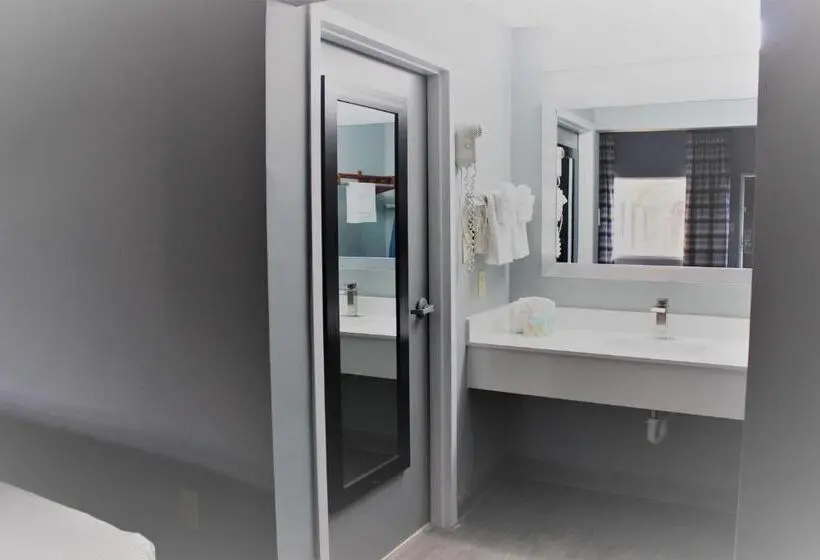 キングサイズベッドのスタンダードルーム, Surestay Hotel By Best Western Conway